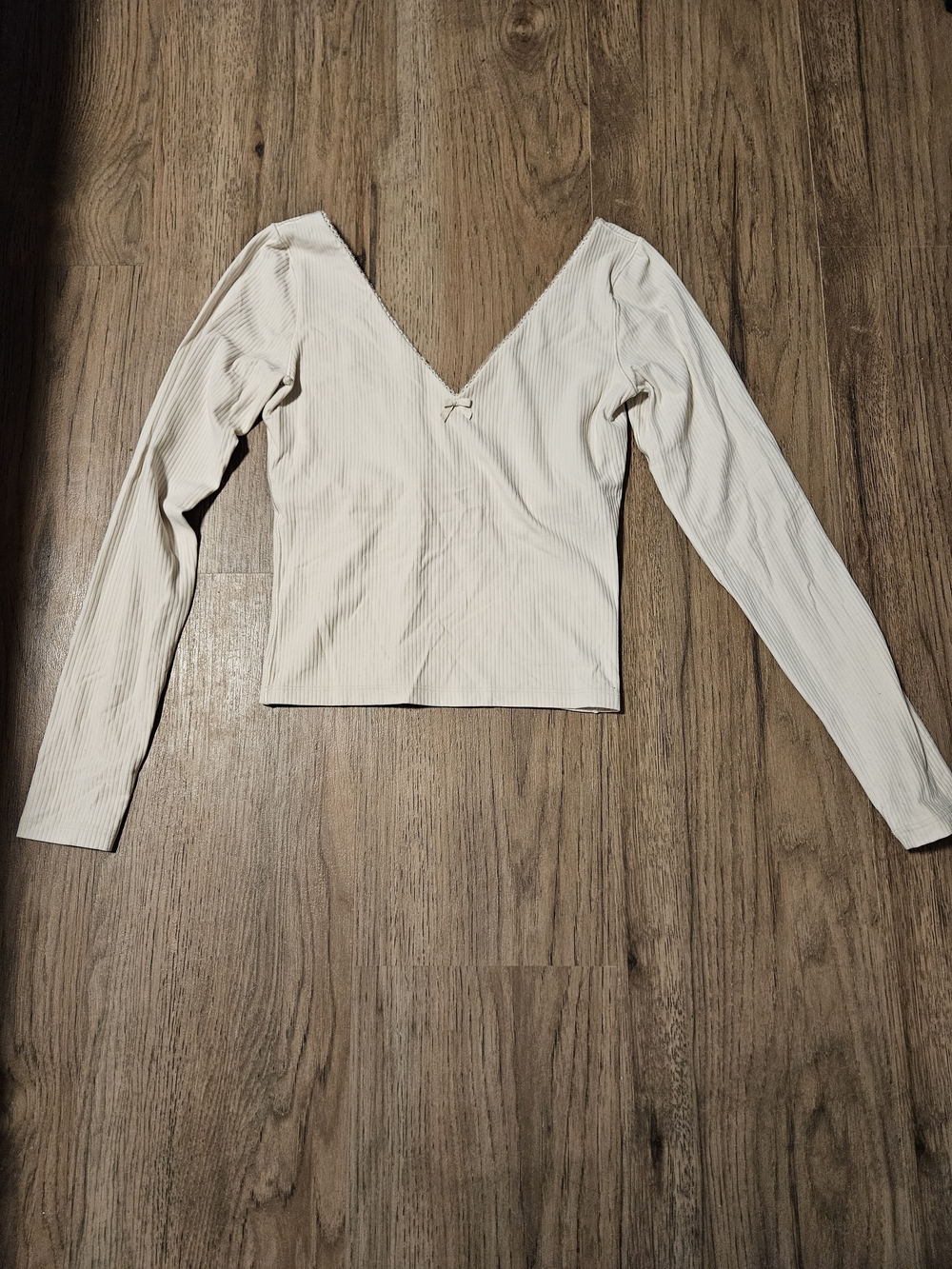 OFFLINE by Aerie Real Me XTRA Ribbed V-Neck Long Sleeve Top in Cream